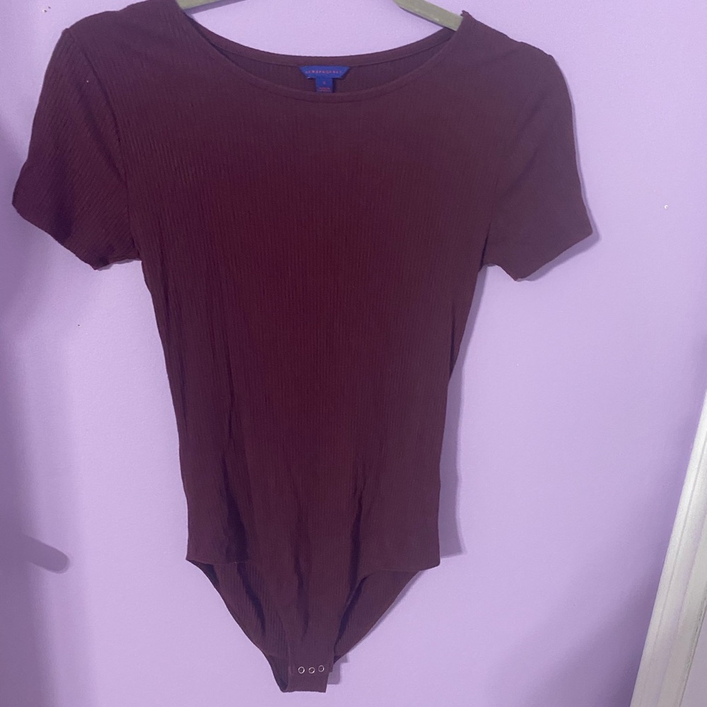 FINAL SALE Aeropostale Maroon Ribbed Crewneck Bodysuit